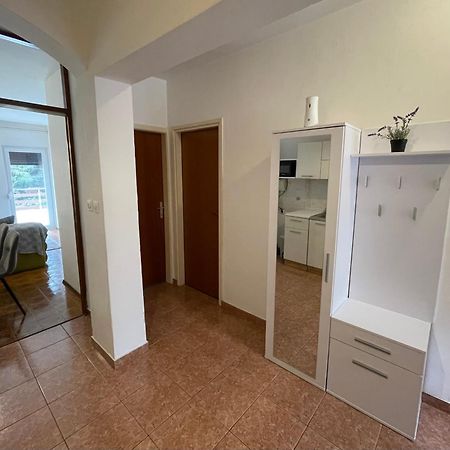 Apartments Sestan Novalja Eksteriør billede