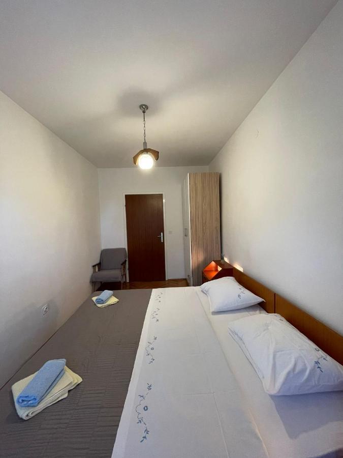 Apartments Sestan Novalja Eksteriør billede
